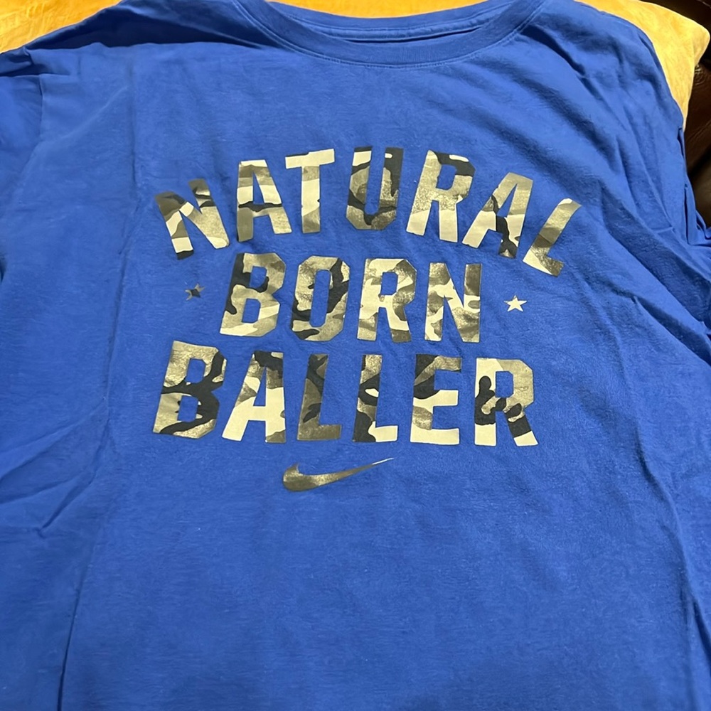 Nike Men’s XL short sleeve shirt